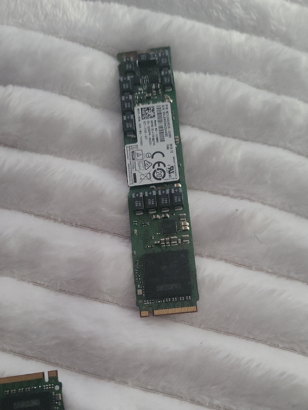 Samsung Green M.2 NVMe SSD Module - High-Speed Internal Storage 960 GB Lot Of 5